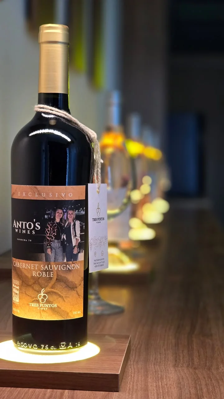 Fotografía de un trabajo real de Tres Puntos Vinos